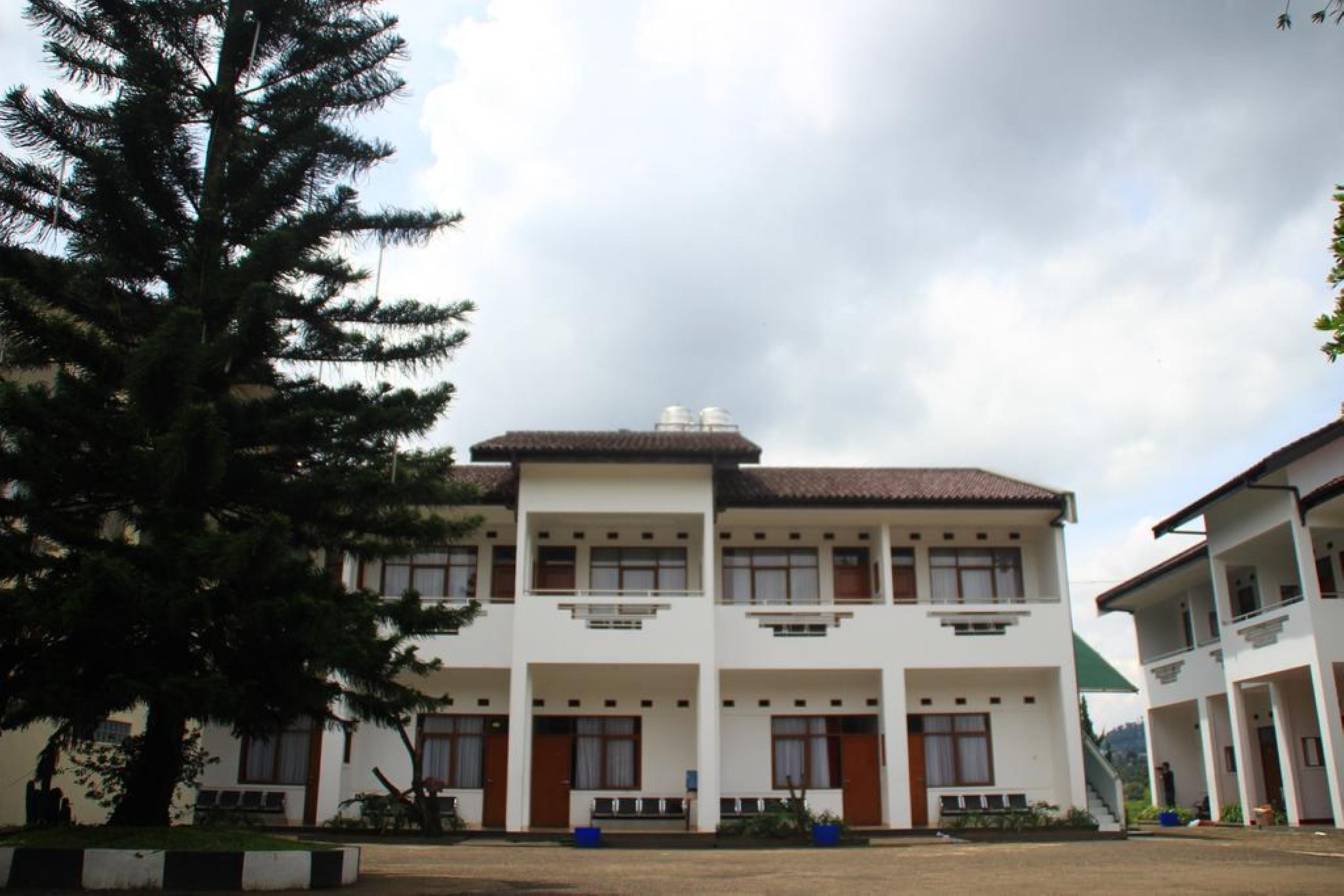 Narima Resort Hotel Lembang Eksteriør bilde