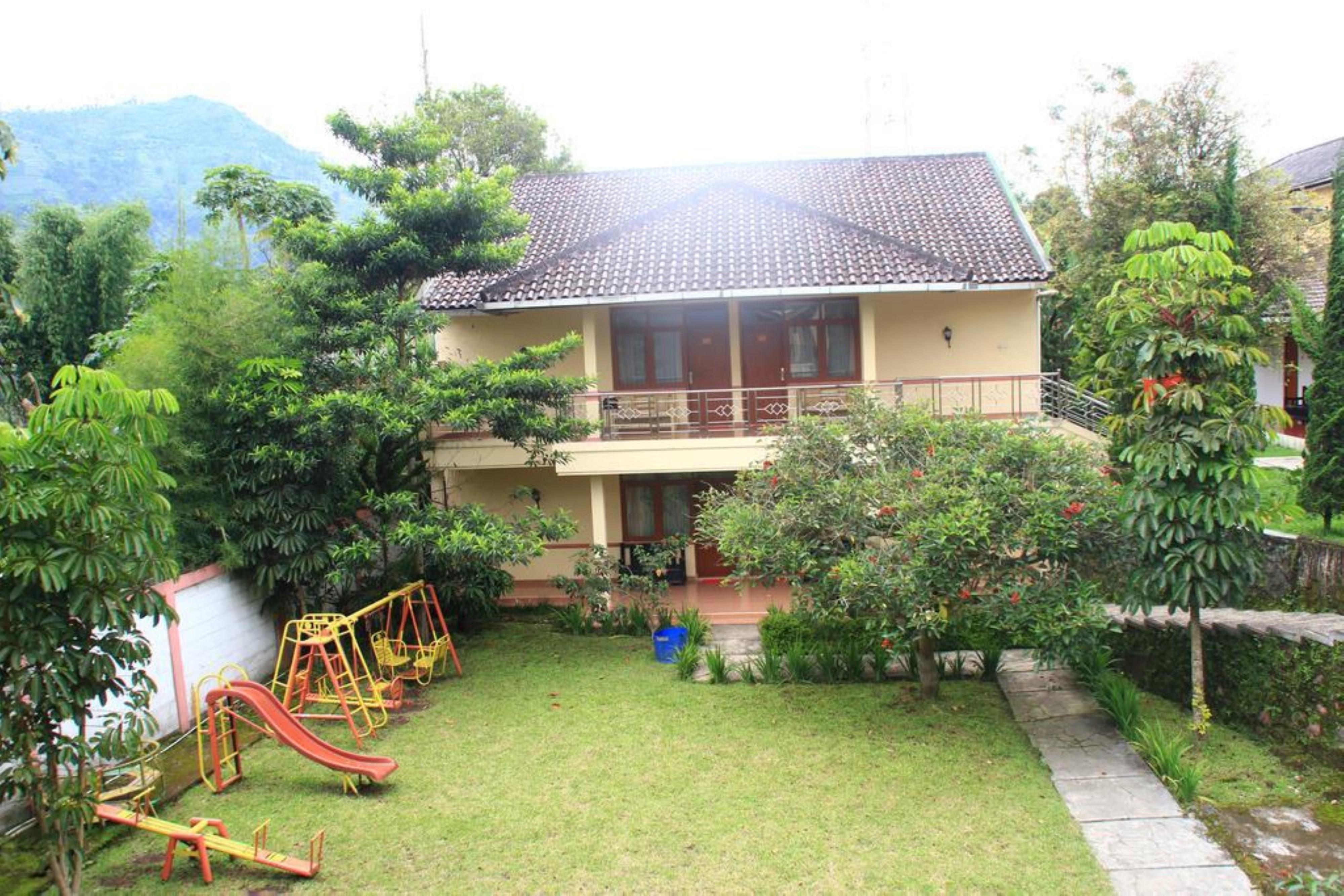 Narima Resort Hotel Lembang Eksteriør bilde