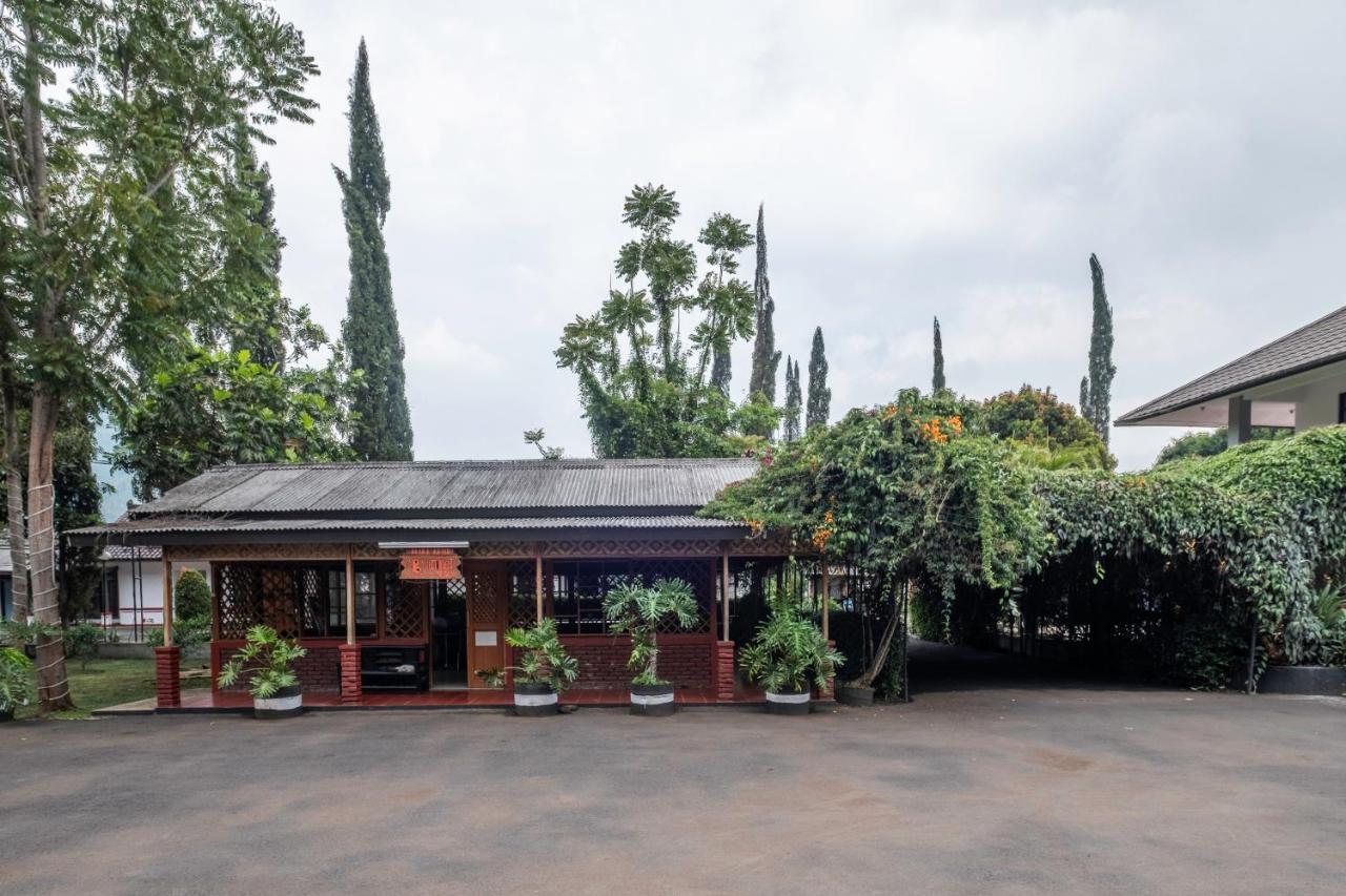 Narima Resort Hotel Lembang Eksteriør bilde