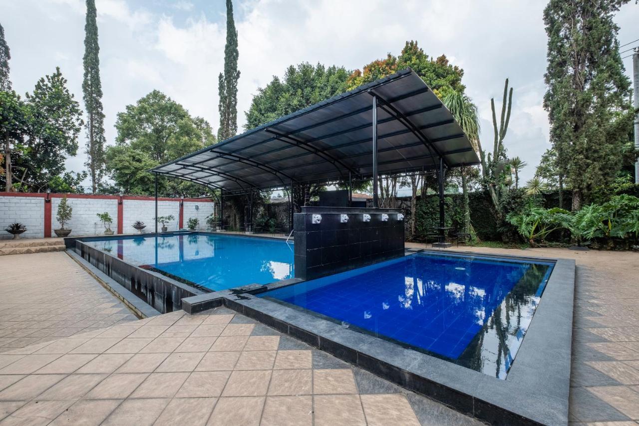 Narima Resort Hotel Lembang Eksteriør bilde