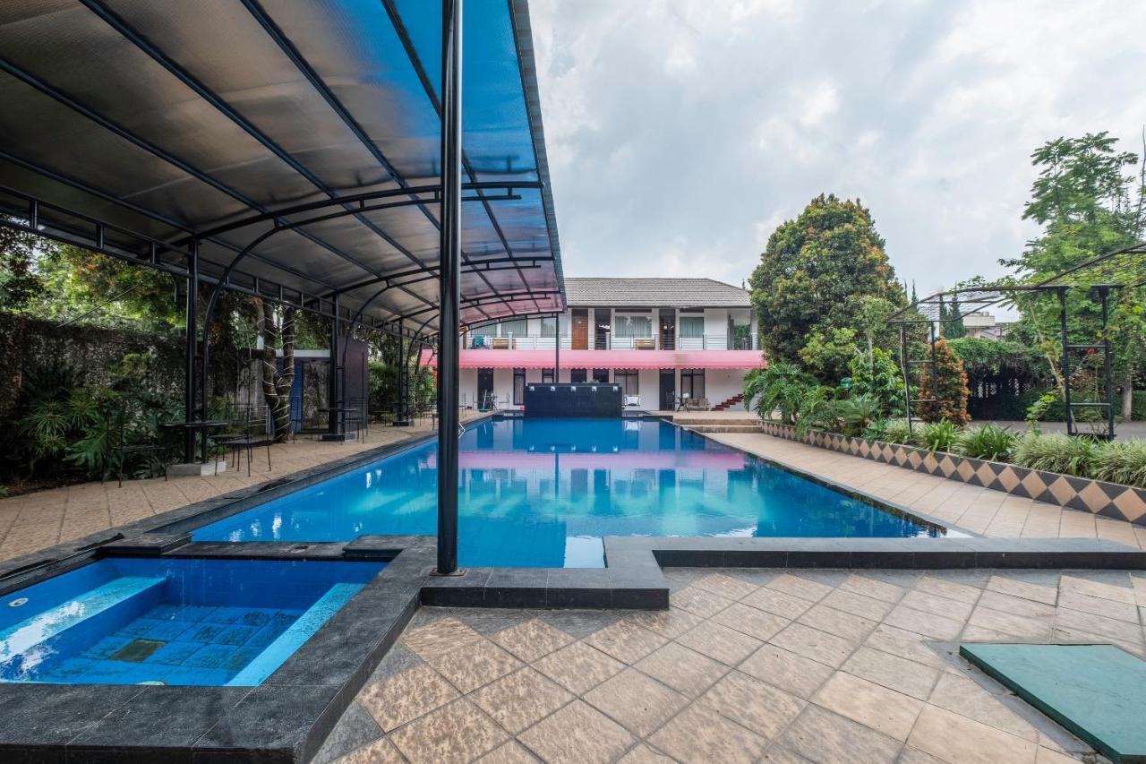 Narima Resort Hotel Lembang Eksteriør bilde