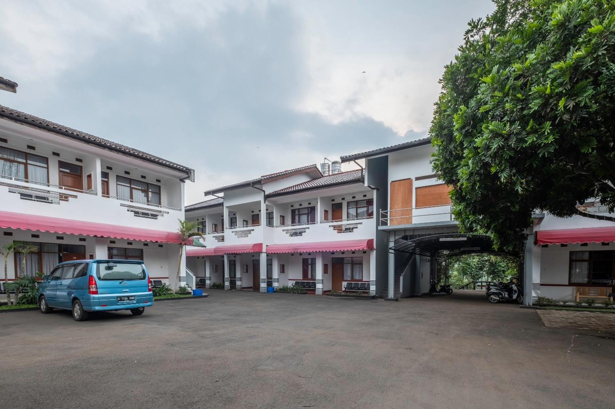 Narima Resort Hotel Lembang Eksteriør bilde